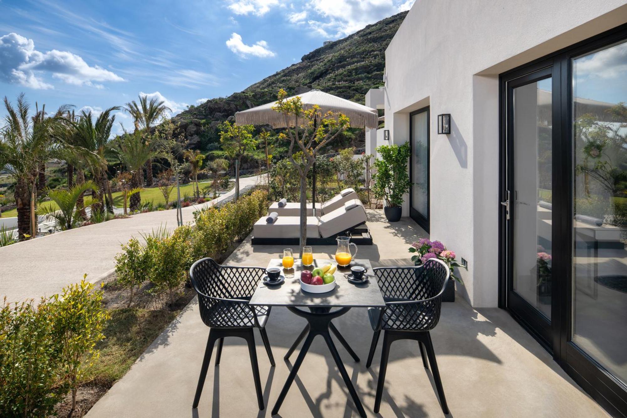 Palm Island Suites Imerovigli  Exterior photo