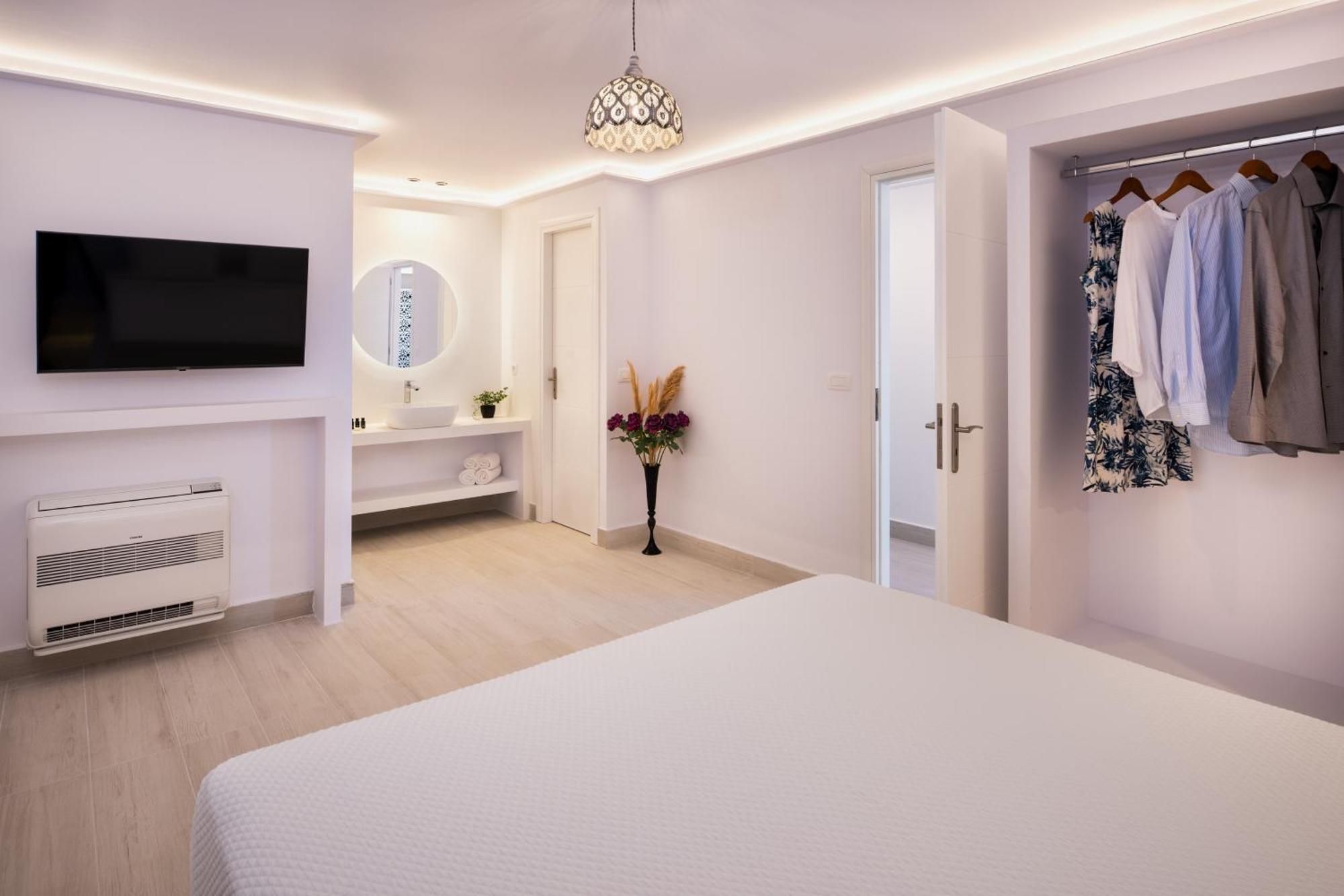 Palm Island Suites Imerovigli  Exterior photo